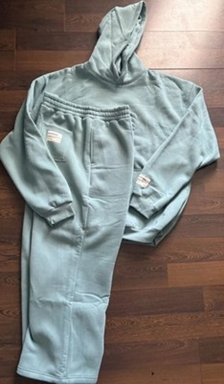 Comfrt Tracksuit Lot 3 Sets Red Beige Mint 3XL 2XL